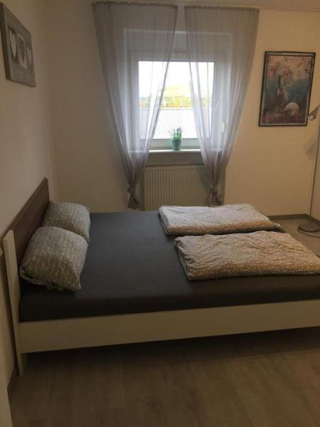 Gut Gelegenes Appartment Mit Wifi, Parkplatz, Wama, Trockner Usw. Kaiserslautern Eksteriør bilde